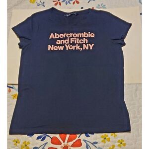 ABECROMBIE AND FITCH WOMENS TSHIRT